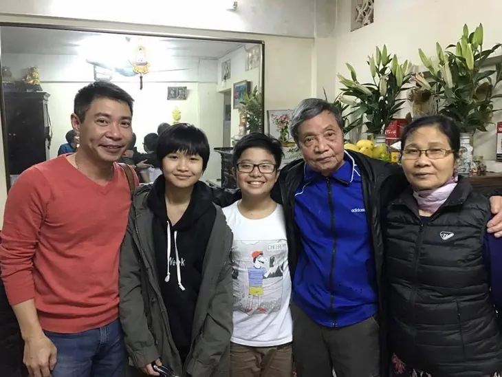 Cô Đẩu Công Lý cưới vợ lần 3, vợ cũ và bạn thân xốn xang - Ảnh 7. Cô Đẩu Công Lý cưới vợ lần 3, vợ cũ và bạn thân xốn xang - Ảnh 7.