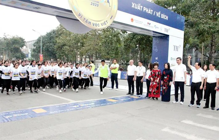 3.500 học sinh, sinh viên tham gia giải chạy S-Race 2020 - Ảnh 1. 3.500 học sinh, sinh viên tham gia giải chạy S-Race 2020 - Ảnh 1.