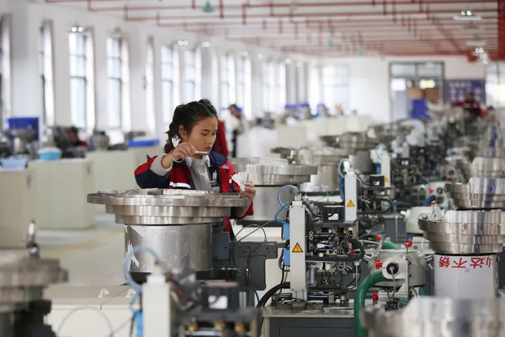 Trung Quốc - nền kinh tế lớn duy nhất tăng trưởng dương năm 2020 - Ảnh 1. Trung Quốc - nền kinh tế lớn duy nhất tăng trưởng dương năm 2020 - Ảnh 1.