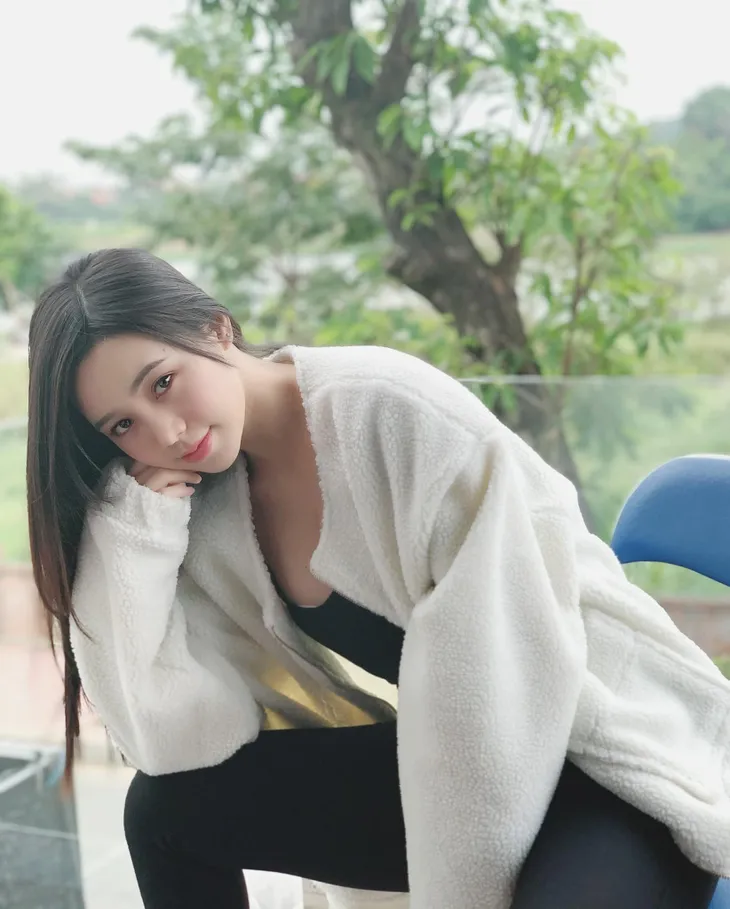 Quỳnh Kool phân trần không đanh đá như Minh Ngọc trong Hướng dương ngược nắng - Ảnh 4. Quỳnh Kool phân trần không đanh đá như Minh Ngọc trong Hướng dương ngược nắng - Ảnh 4.