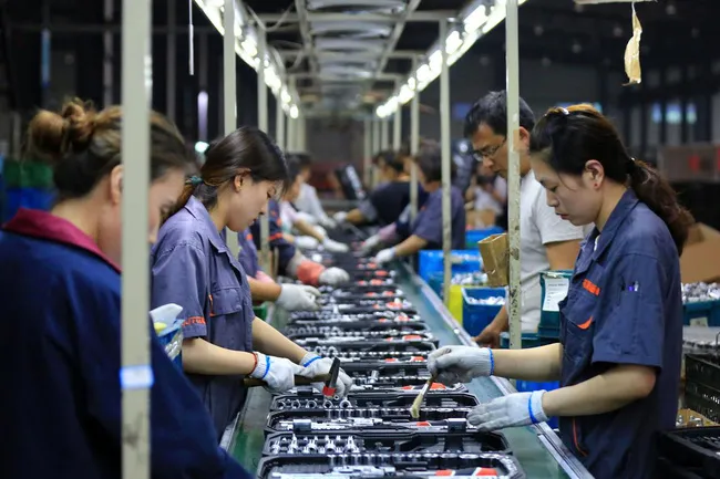 Kinh tế 2020: Dấu ấn của ý chí tự lực, tự cường - Ảnh 1. Kinh tế 2020: Dấu ấn của ý chí tự lực, tự cường - Ảnh 1.