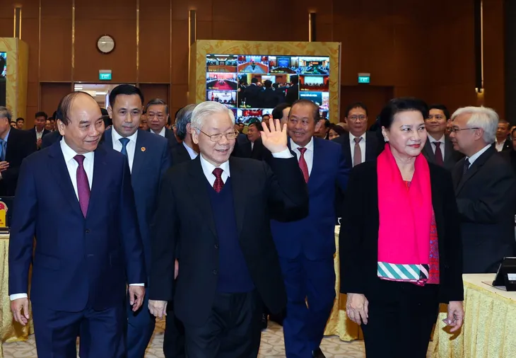 Khai mạc Hội nghị trực tuyến của Chính phủ với địa phương - Ảnh 1. Khai mạc Hội nghị trực tuyến của Chính phủ với địa phương - Ảnh 1.