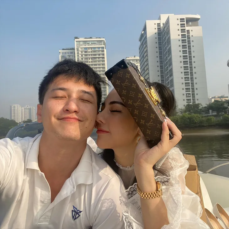 Đăng ảnh gợi cảm của bạn gái hơn tuổi, Huỳnh Anh phẫn nộ vì những lời chê bai - Ảnh 9. Đăng ảnh gợi cảm của bạn gái hơn tuổi, Huỳnh Anh phẫn nộ vì những lời chê bai - Ảnh 9.