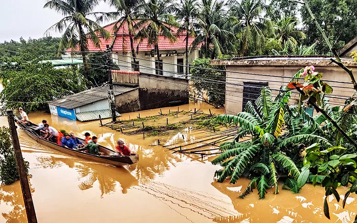 Dịch bệnh, thiên tai năm 2020 gây nên cuộc khủng hoảng chưa từng có tiền lệ - Ảnh 1. Dịch bệnh, thiên tai năm 2020 gây nên cuộc khủng hoảng chưa từng có tiền lệ - Ảnh 1.