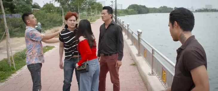 Trói buộc yêu thương - Tập 33: Phương đi tự thú vì giết Hà - Ảnh 7. Trói buộc yêu thương - Tập 33: Phương đi tự thú vì giết Hà - Ảnh 7.