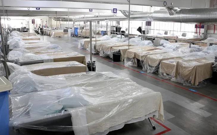 Nguy cơ bùng phát dịch COVID-19 tại Mỹ đang ở mức cao nhất - Ảnh 1. Nguy cơ bùng phát dịch COVID-19 tại Mỹ đang ở mức cao nhất - Ảnh 1.
