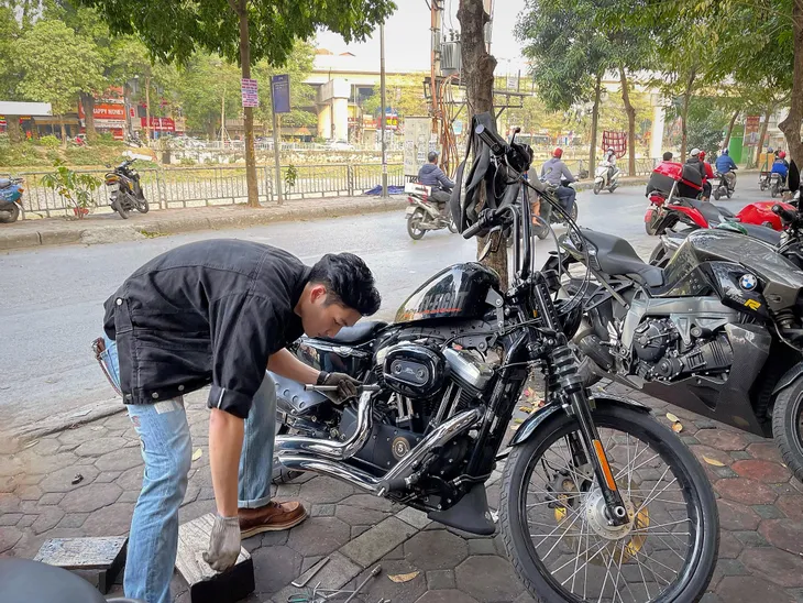 Diễn viên Việt ngày cuối năm: Quỳnh Kool tình tứ ôm Hà Việt Dũng, Vân Dung khoe thời trang đèn giao thông - Ảnh 11. Diễn viên Việt ngày cuối năm: Quỳnh Kool tình tứ ôm Hà Việt Dũng, Vân Dung khoe thời trang đèn giao thông - Ảnh 11.