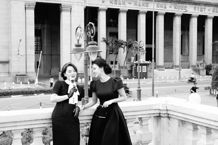 Diễn viên Việt ngày cuối năm: Quỳnh Kool tình tứ ôm Hà Việt Dũng, Vân Dung khoe thời trang đèn giao thông - Ảnh 7. Diễn viên Việt ngày cuối năm: Quỳnh Kool tình tứ ôm Hà Việt Dũng, Vân Dung khoe thời trang đèn giao thông - Ảnh 7.