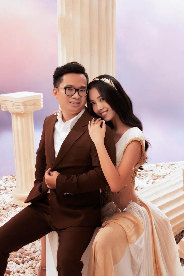 Á hậu Thúy An tung ảnh cưới với chồng tiến sĩ hơn 12 tuổi - Ảnh 5. Á hậu Thúy An tung ảnh cưới với chồng tiến sĩ hơn 12 tuổi - Ảnh 5.