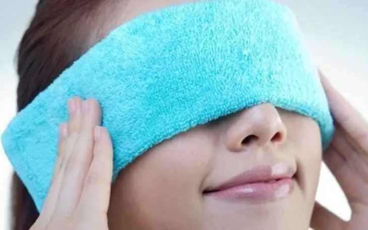 9 mẹo giúp giảm khô mắt cho dân văn phòng - Ảnh 4. 9 mẹo giúp giảm khô mắt cho dân văn phòng - Ảnh 4.