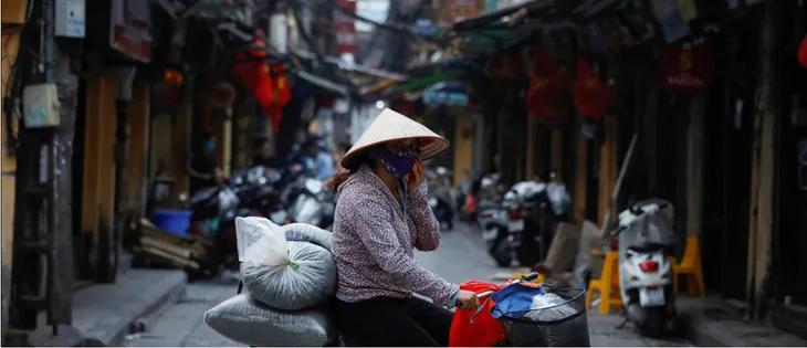 Chiếc bánh mì thanh long, và phép màu kinh tế Việt Nam 2020 - Ảnh 1. Chiếc bánh mì thanh long, và phép màu kinh tế Việt Nam 2020 - Ảnh 1.