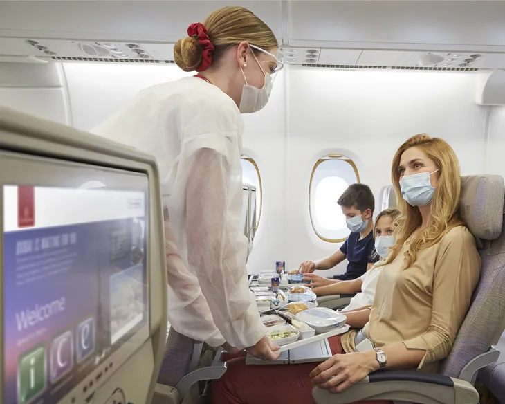 Kích cầu đi lại cuối năm, Emirates chi mạnh tay cho bảo hiểm COVID-19 - Ảnh 1. Kích cầu đi lại cuối năm, Emirates chi mạnh tay cho bảo hiểm COVID-19 - Ảnh 1.