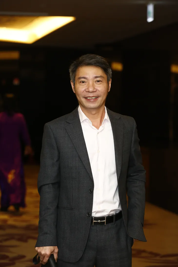 Hướng dương ngược nắng: Hồng Đăng - Hồng Diễm sánh đôi, NSND Thu Hà trẻ mãi không già - Ảnh 1. Hướng dương ngược nắng: Hồng Đăng - Hồng Diễm sánh đôi, NSND Thu Hà trẻ mãi không già - Ảnh 1.