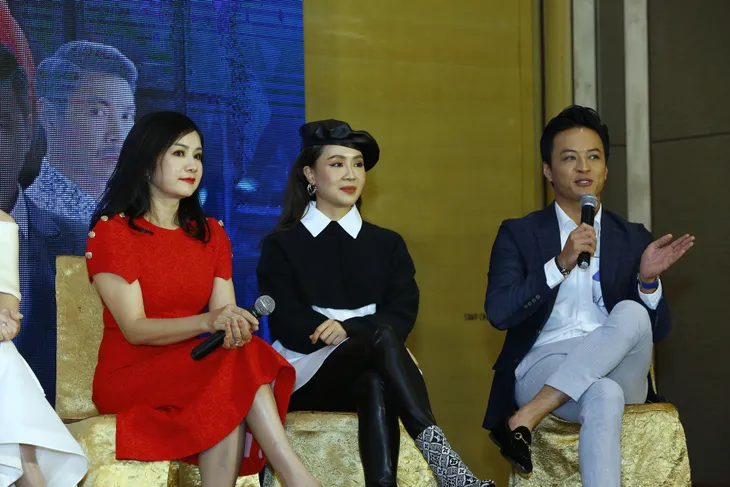 Hướng dương ngược nắng: Yêu Hồng Đăng trên cơ, Hồng Diễm sốc khi bị bạn trai dám chia tay trước - Ảnh 2. Hướng dương ngược nắng: Yêu Hồng Đăng trên cơ, Hồng Diễm sốc khi bị bạn trai dám chia tay trước - Ảnh 2.