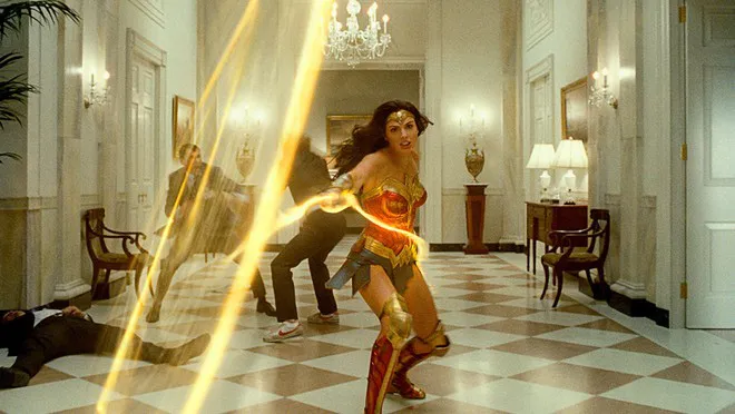 Chiến lược phim gây shock Hollywood của Warner Bros - Ảnh 2. Chiến lược phim gây shock Hollywood của Warner Bros - Ảnh 2.