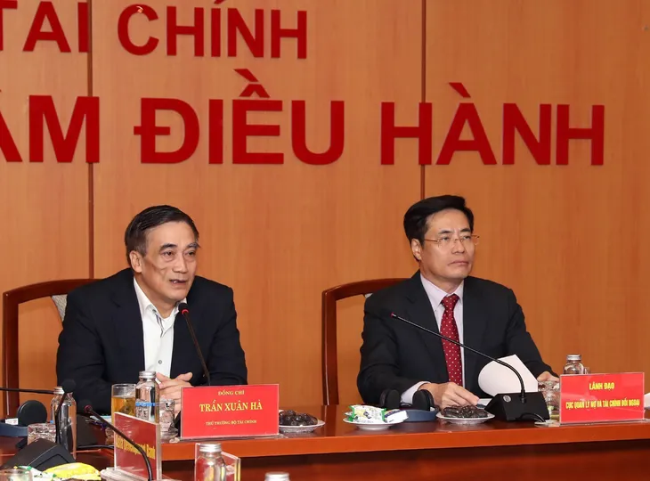 Giải ngân vốn đầu tư nguồn vay nước ngoài liệu có hoàn thành? - Ảnh 1. Giải ngân vốn đầu tư nguồn vay nước ngoài liệu có hoàn thành? - Ảnh 1.