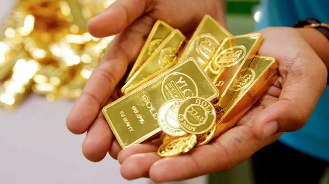 Giá vàng tăng gần nửa triệu đồng trong chớp mắt - Ảnh 1. Giá vàng tăng gần nửa triệu đồng trong chớp mắt - Ảnh 1.