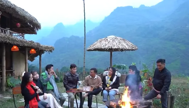 Cô gái Tày và hành trình mang du lịch lên bản vùng cao - Ảnh 1. Cô gái Tày và hành trình mang du lịch lên bản vùng cao - Ảnh 1.