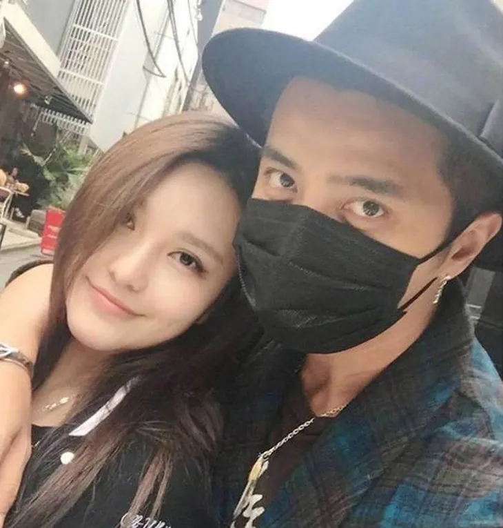 La Chí Tường lần đầu nhận lời phỏng vấn sau bê bối ngoại tình - Ảnh 1. La Chí Tường lần đầu nhận lời phỏng vấn sau bê bối ngoại tình - Ảnh 1.