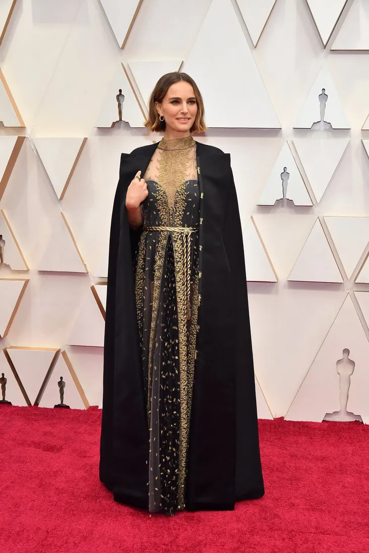Các siêu sao đình đám nhất Hollywood lộng lẫy cùng đổ về siêu thảm đỏ Oscar 2020 - Ảnh 13. Các siêu sao đình đám nhất Hollywood lộng lẫy cùng đổ về siêu thảm đỏ Oscar 2020 - Ảnh 13.