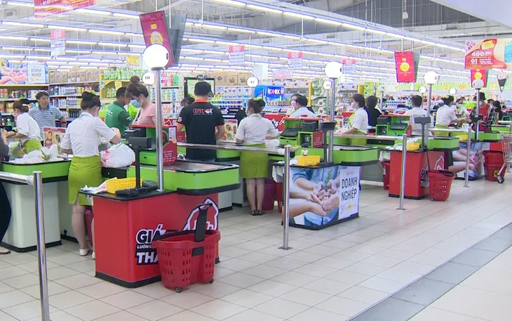 Các cửa hàng kéo dài giảm giá trước Black Friday - Ảnh 1. Các cửa hàng kéo dài giảm giá trước Black Friday - Ảnh 1.