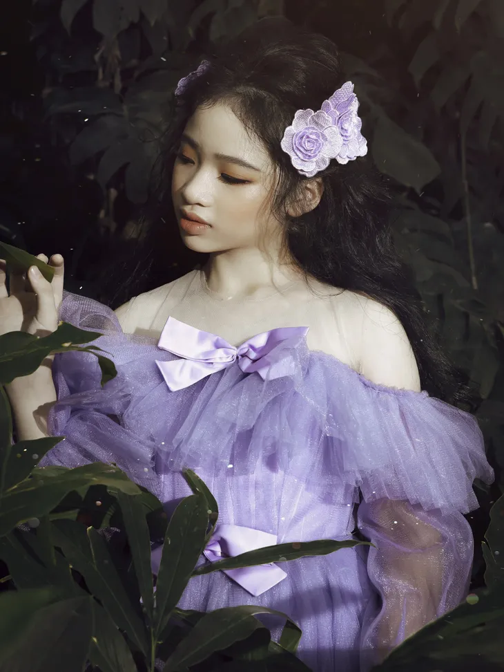 Người mẫu nhí Bảo Hà hóa công chúa trong thiết kế của Nguyễn Minh Công - Ảnh 4. Người mẫu nhí Bảo Hà hóa công chúa trong thiết kế của Nguyễn Minh Công - Ảnh 4.