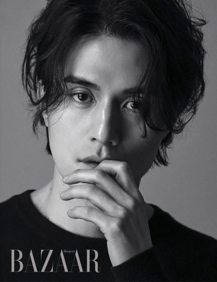 Lee Dong Wook kín đáo khoe hình thể trong loạt ảnh mới - Ảnh 7. Lee Dong Wook kín đáo khoe hình thể trong loạt ảnh mới - Ảnh 7.