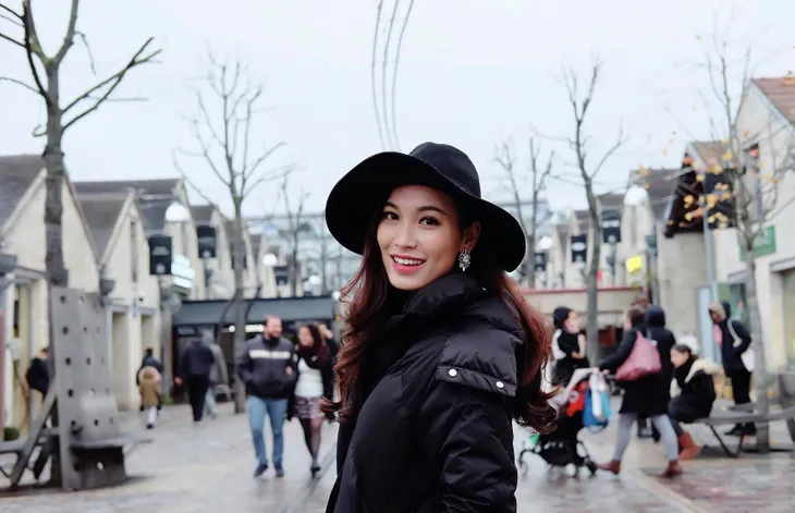MC mới toanh của Bản tin Thời sự 19h trẻ trung trong loạt ảnh đời thường - Ảnh 11. MC mới toanh của Bản tin Thời sự 19h trẻ trung trong loạt ảnh đời thường - Ảnh 11.