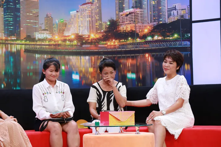 Cảm động với ước mơ “bữa cơm gia đình đủ thành viên” của cô bé 16 tuổi - Ảnh 1. Cảm động với ước mơ “bữa cơm gia đình đủ thành viên” của cô bé 16 tuổi - Ảnh 1.