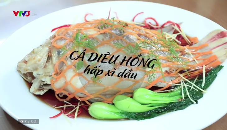 Vua đầu bếp Minh Nhật hướng dẫn làm món cá hồng hấp xì dầu cực ngon - Ảnh 1. Vua đầu bếp Minh Nhật hướng dẫn làm món cá hồng hấp xì dầu cực ngon - Ảnh 1.