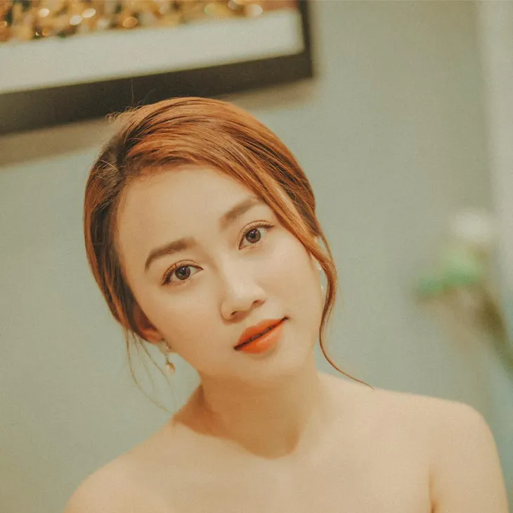 Ngắm nhan sắc đời thường của tiểu thư Cúc phim Tiệm ăn dì ghẻ - Ảnh 8. Ngắm nhan sắc đời thường của tiểu thư Cúc phim Tiệm ăn dì ghẻ - Ảnh 8.