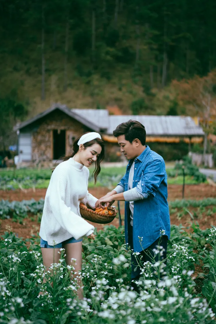 Vợ chồng Nhã Phương tình tứ trong bộ ảnh mới, quá lãng mạn - Ảnh 4. Vợ chồng Nhã Phương tình tứ trong bộ ảnh mới, quá lãng mạn - Ảnh 4.