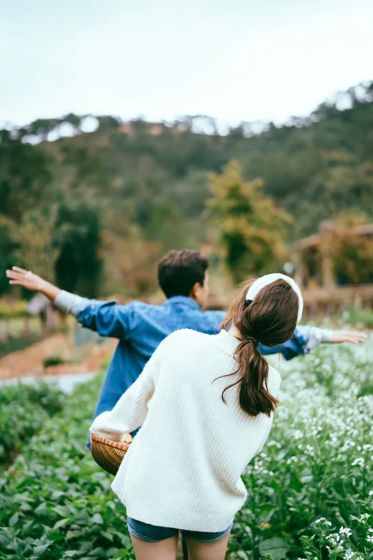 Vợ chồng Nhã Phương tình tứ trong bộ ảnh mới, quá lãng mạn - Ảnh 6. Vợ chồng Nhã Phương tình tứ trong bộ ảnh mới, quá lãng mạn - Ảnh 6.