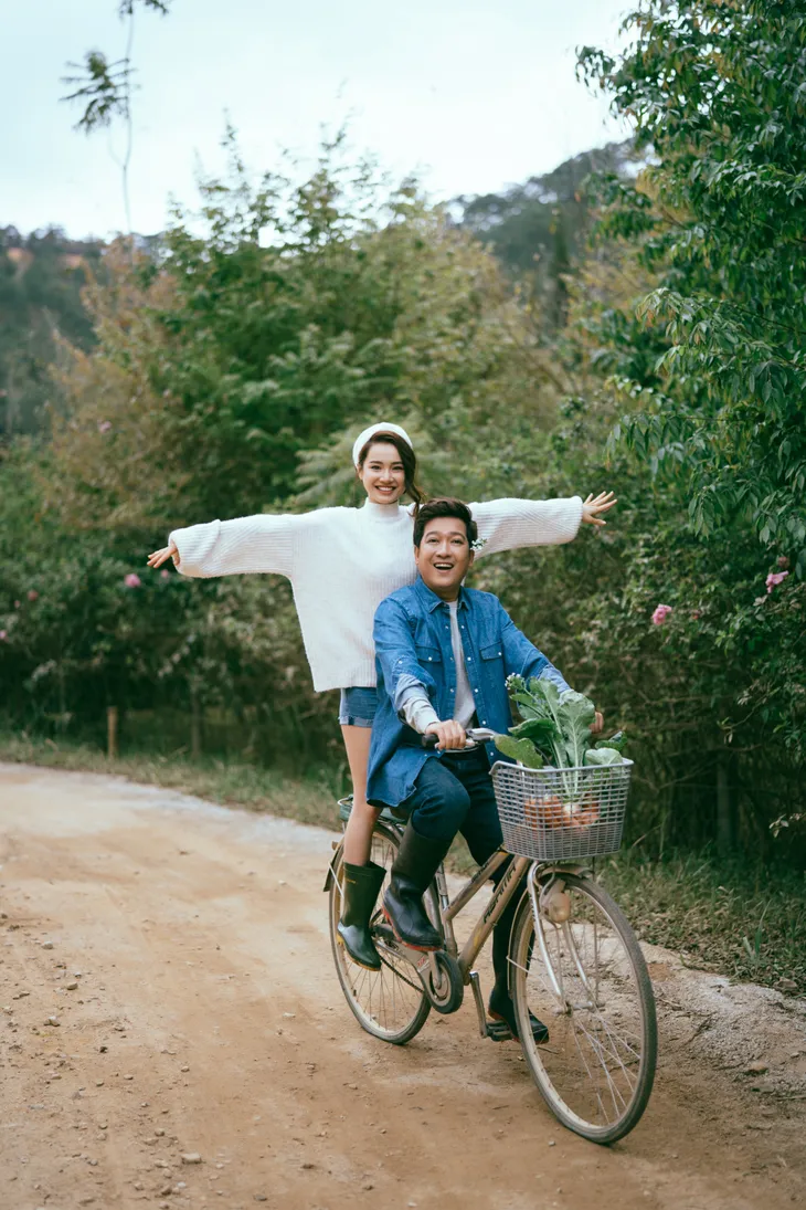 Vợ chồng Nhã Phương tình tứ trong bộ ảnh mới, quá lãng mạn - Ảnh 9. Vợ chồng Nhã Phương tình tứ trong bộ ảnh mới, quá lãng mạn - Ảnh 9.