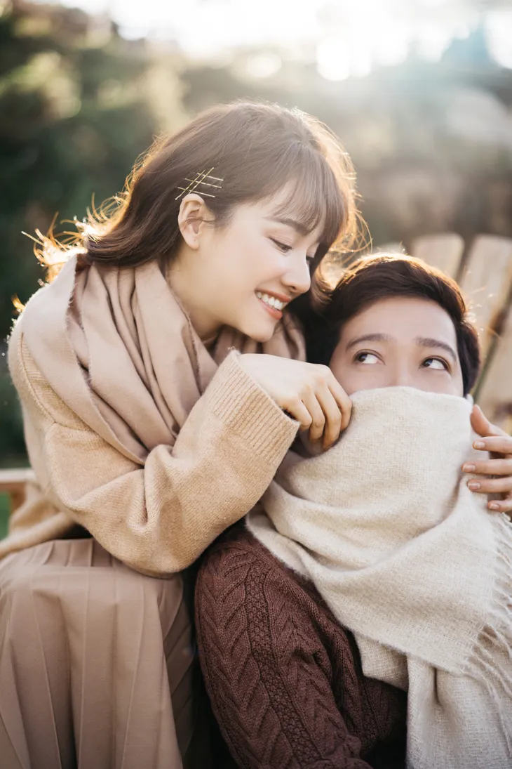 Vợ chồng Nhã Phương tình tứ trong bộ ảnh mới, quá lãng mạn - Ảnh 12. Vợ chồng Nhã Phương tình tứ trong bộ ảnh mới, quá lãng mạn - Ảnh 12.