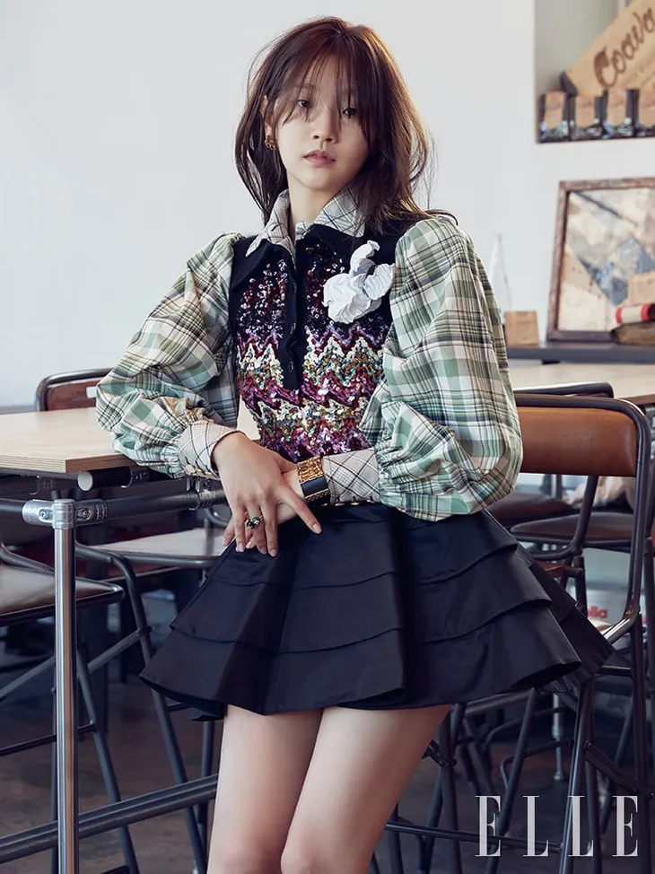 Park So Dam: Đạo diễn Bong Joon Ho giống như một người anh hàng xóm - Ảnh 2. Park So Dam: Đạo diễn Bong Joon Ho giống như một người anh hàng xóm - Ảnh 2.