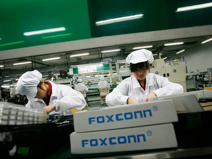 Đối phó dịch bệnh Corona, Foxconn mở rộng nhà máy tại Việt Nam - Ảnh 1. Đối phó dịch bệnh Corona, Foxconn mở rộng nhà máy tại Việt Nam - Ảnh 1.