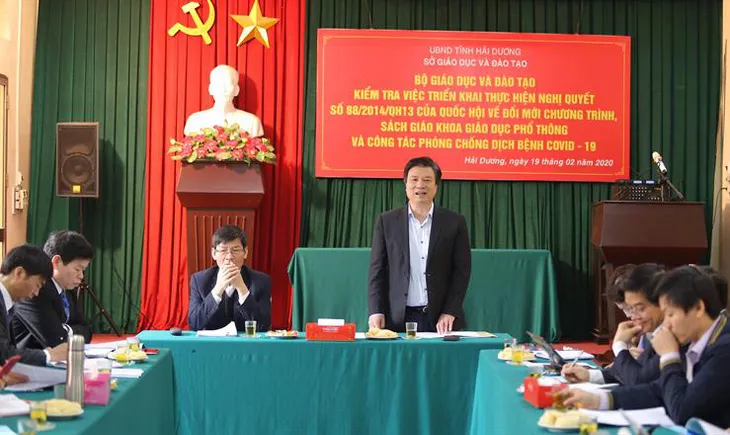 Sắp công bố khung thời gian năm học, thời điểm thi THPT quốc gia do ảnh hưởng của COVID-19 - Ảnh 1. Sắp công bố khung thời gian năm học, thời điểm thi THPT quốc gia do ảnh hưởng của COVID-19 - Ảnh 1.