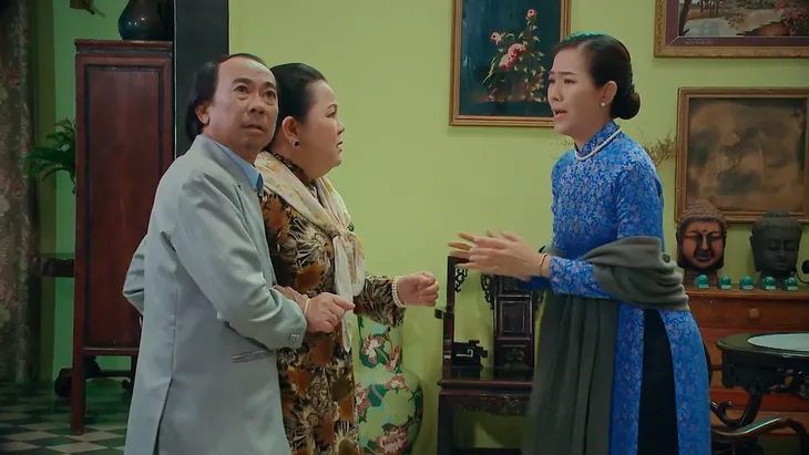 Nước mắt loài cỏ dại - Tập 27: Lễ dạm hỏi của Dạ Thảo bị phá tan, hỗn loạn - Ảnh 5. Nước mắt loài cỏ dại - Tập 27: Lễ dạm hỏi của Dạ Thảo bị phá tan, hỗn loạn - Ảnh 5.