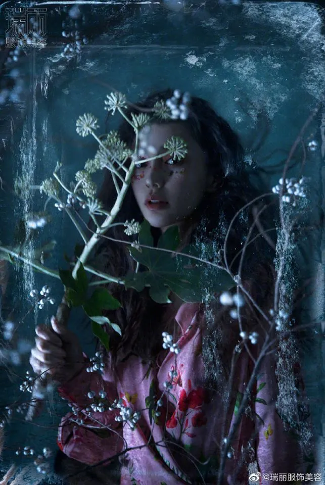 Angelababy hóa nữ thần băng đẹp tuyệt! - Ảnh 5. Angelababy hóa nữ thần băng đẹp tuyệt! - Ảnh 5.