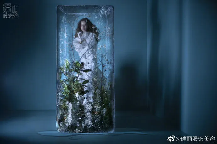 Angelababy hóa nữ thần băng đẹp tuyệt! - Ảnh 4. Angelababy hóa nữ thần băng đẹp tuyệt! - Ảnh 4.