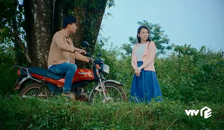 Nước mắt loài cỏ dại - Tập 28: Sau khi đi xem bói, mẹ Trọng thay đổi thái độ với con dâu - Ảnh 6. Nước mắt loài cỏ dại - Tập 28: Sau khi đi xem bói, mẹ Trọng thay đổi thái độ với con dâu - Ảnh 6.