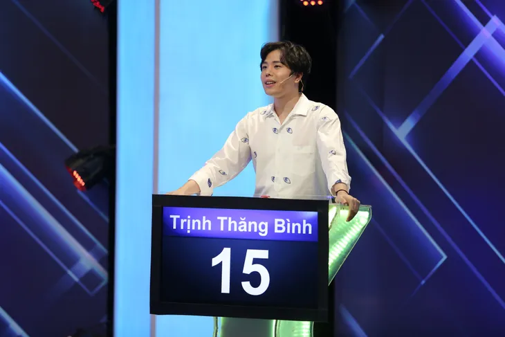 Hà Lê lại bất ngờ hạ Trịnh Thăng Bình, Liz Kim Cương bước vào chung kết 100 triệu 1 phút - Ảnh 2. Hà Lê lại bất ngờ hạ Trịnh Thăng Bình, Liz Kim Cương bước vào chung kết 100 triệu 1 phút - Ảnh 2.