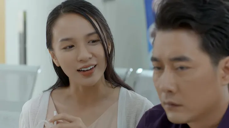 Tiệm ăn dì ghẻ - Tập 28: Nhi đắng lòng nhìn thấy Huy chăm sóc người tình còn mình thì đơn độc - Ảnh 2. Tiệm ăn dì ghẻ - Tập 28: Nhi đắng lòng nhìn thấy Huy chăm sóc người tình còn mình thì đơn độc - Ảnh 2.