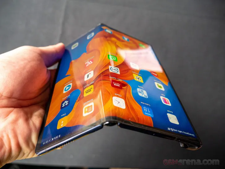 Huawei ra mắt smartphone màn hình gập Mate Xs giá 2.700 USD - Ảnh 2. Huawei ra mắt smartphone màn hình gập Mate Xs giá 2.700 USD - Ảnh 2.
