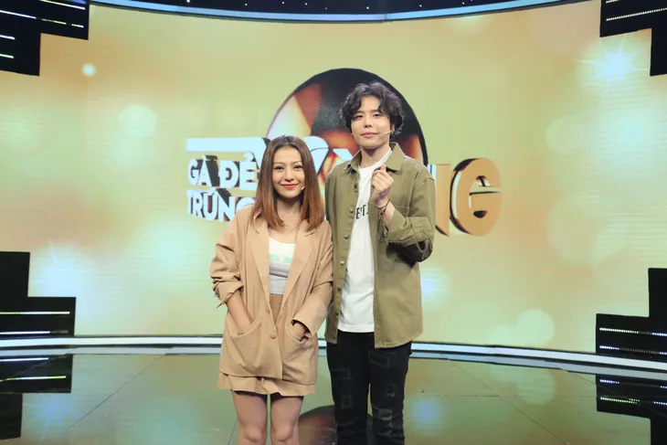 Gà đẻ trứng vàng -Tập 14: MC Thành Trung thừa nhận bị “lú lẫn” vì sắc đẹp của Lâm Khánh Chi - Ảnh 1. Gà đẻ trứng vàng -Tập 14: MC Thành Trung thừa nhận bị “lú lẫn” vì sắc đẹp của Lâm Khánh Chi - Ảnh 1.