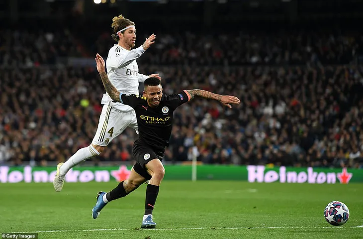 ẢNH: Sergio Ramos nhận thẻ đỏ, Man City ngược dòng đánh bại Real Madrid - Ảnh 16. ẢNH: Sergio Ramos nhận thẻ đỏ, Man City ngược dòng đánh bại Real Madrid - Ảnh 16.