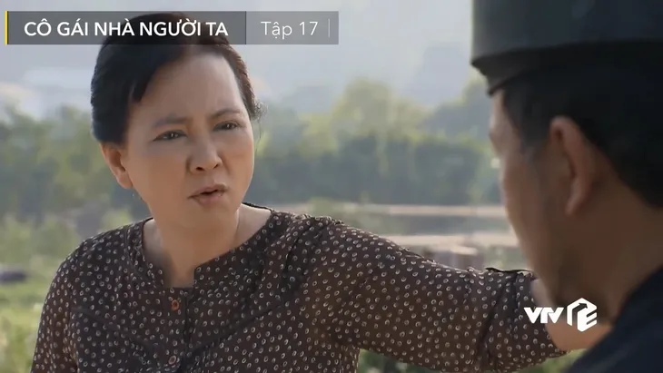 Cô gái nhà người ta - Tập 17: Làng Yên bị thầy phán đất dữ, không sống được - Ảnh 2. Cô gái nhà người ta - Tập 17: Làng Yên bị thầy phán đất dữ, không sống được - Ảnh 2.