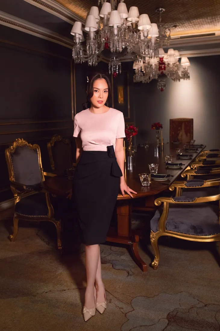 Nữ chính “Tiệm ăn dì ghẻ” diện đồ đơn sắc vẫn hút mọi ánh nhìn - Ảnh 15. Nữ chính “Tiệm ăn dì ghẻ” diện đồ đơn sắc vẫn hút mọi ánh nhìn - Ảnh 15.