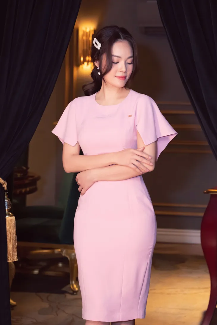 Nữ chính “Tiệm ăn dì ghẻ” diện đồ đơn sắc vẫn hút mọi ánh nhìn - Ảnh 3. Nữ chính “Tiệm ăn dì ghẻ” diện đồ đơn sắc vẫn hút mọi ánh nhìn - Ảnh 3.